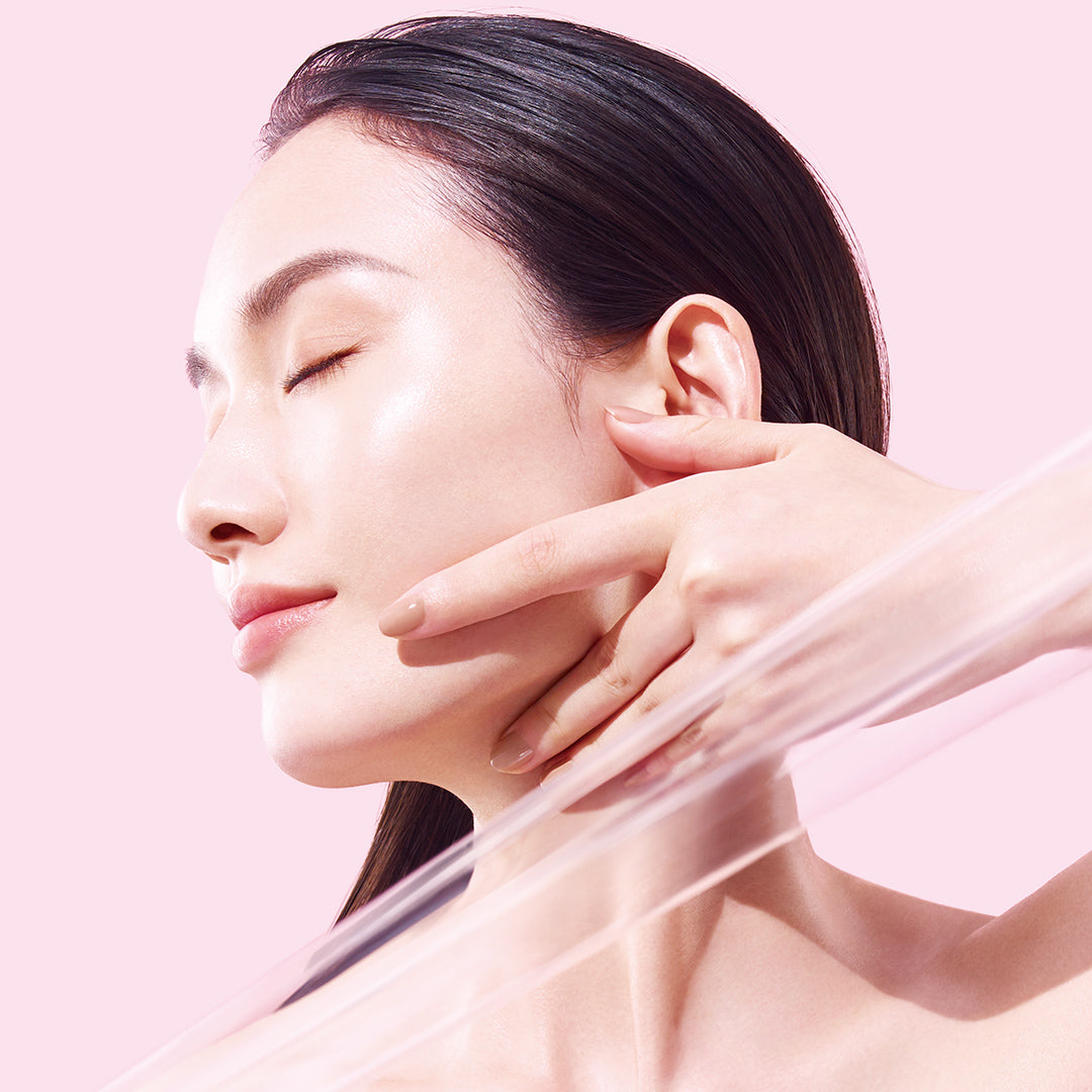 Model performing a step of the gankin massage routine
