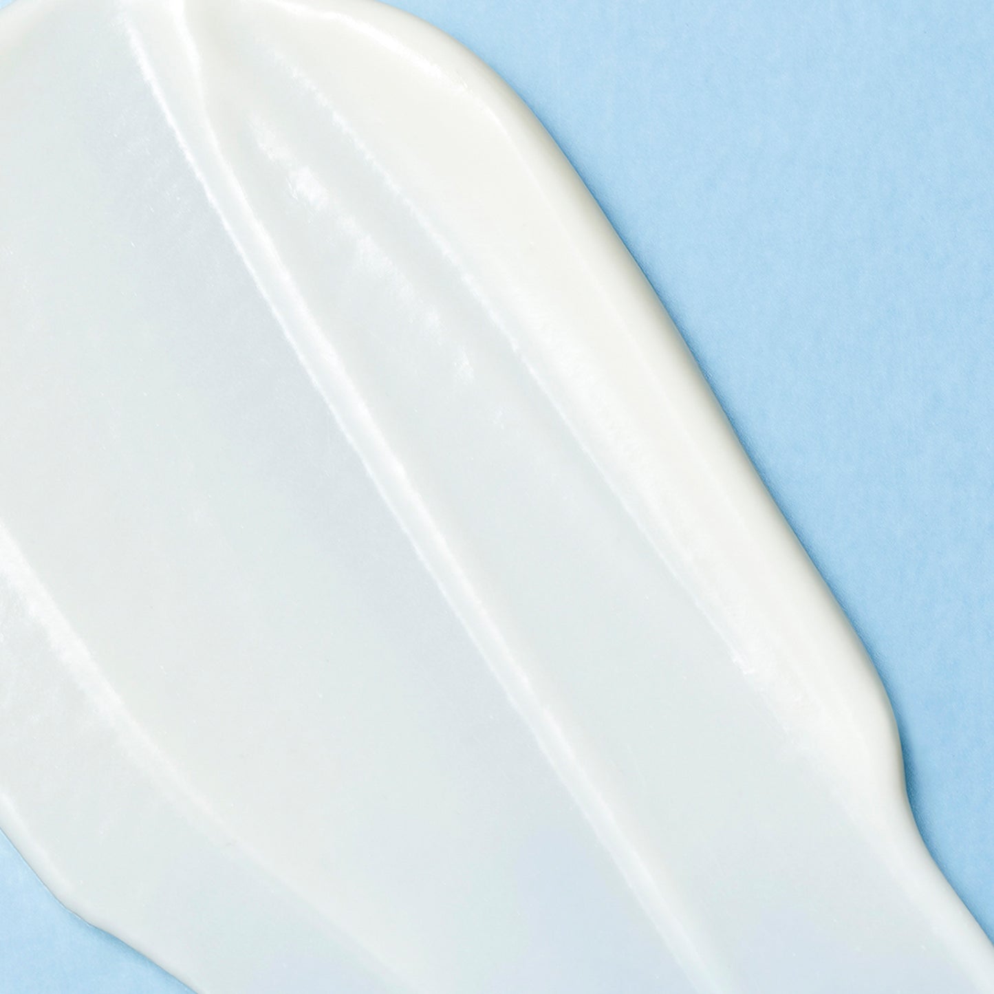 SUQQU Protecting Day Cream SPF50 sunscreen and moisturising skincare for face texture swatch.