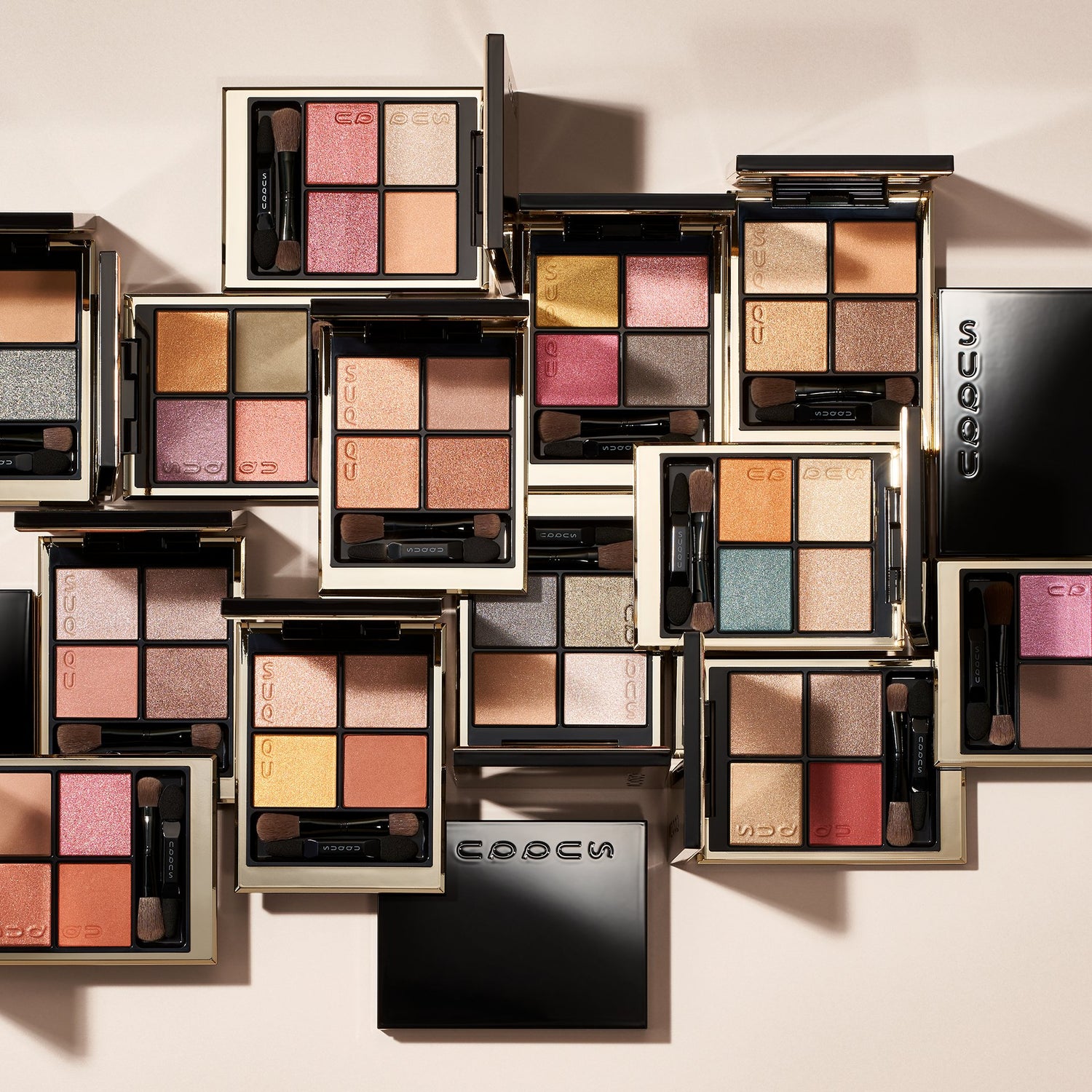 SUQQU Multicolour eyeshadow products grouped