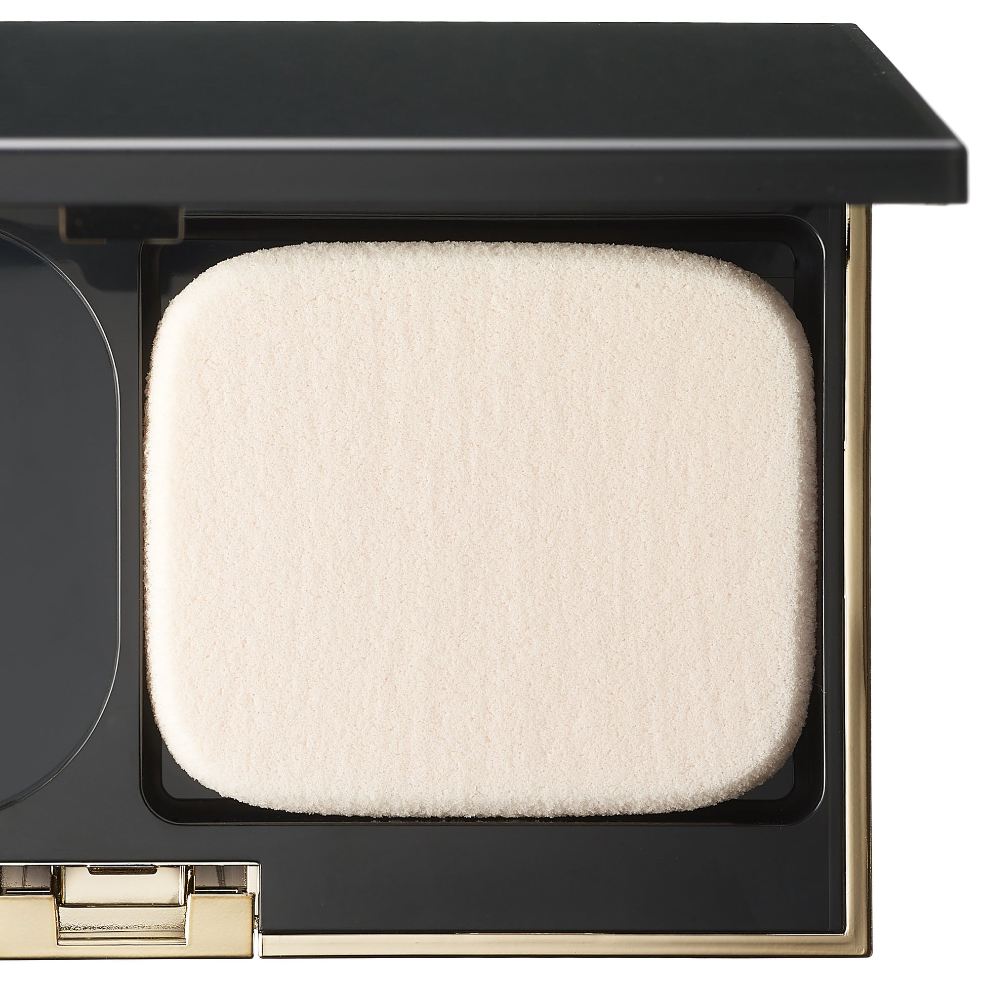 SUQQU Glow Powder Foundation Sponge in palette
