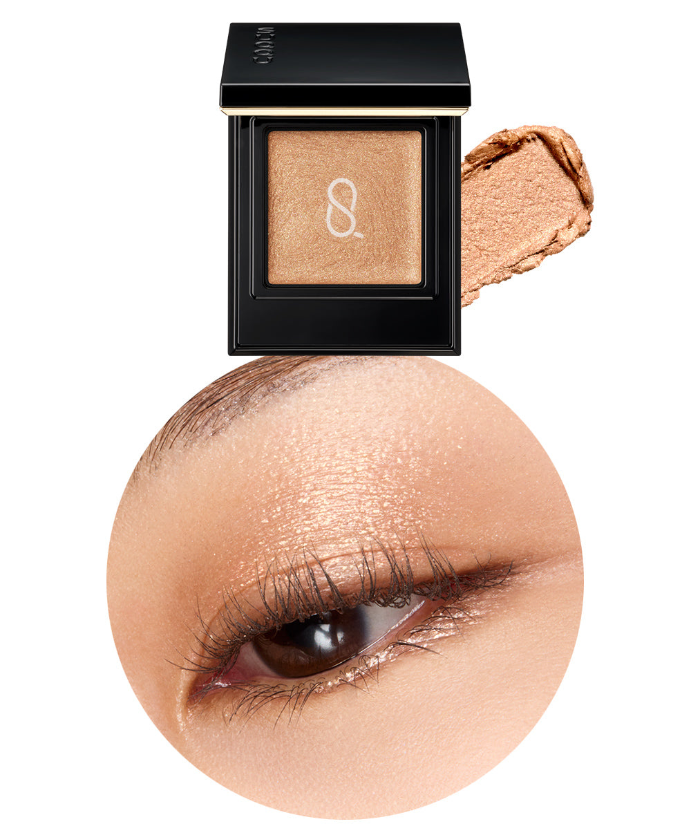SUQQU Spring Collection 2026 Mono Look Eyes e Mellow Shine MS-02 single orange beige shimmer eyeshadow palette open. Displayed next to texture swatch and close up of product applied to models eye.