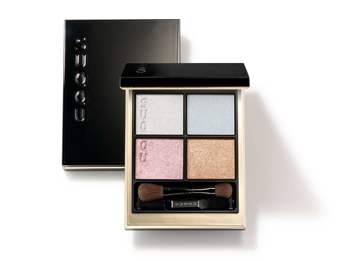 SUQQU Signature Color Eyes 156 beautfiul pearl pink and blue quad colour eyeshadow palette case open and case closed.