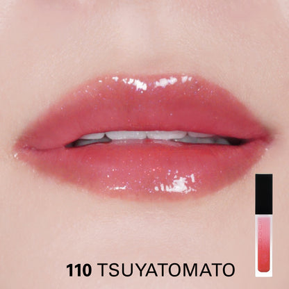 SUQQU Treatment Wrapping Lip colour lip gloss lipsticks in sparkling red glitter tone 110 over model wear lip close up colour swatch.